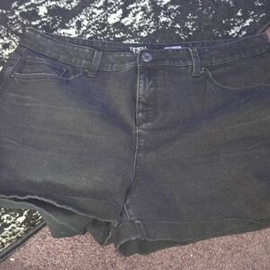 Time and Tru Black Denim Women’s Shorts